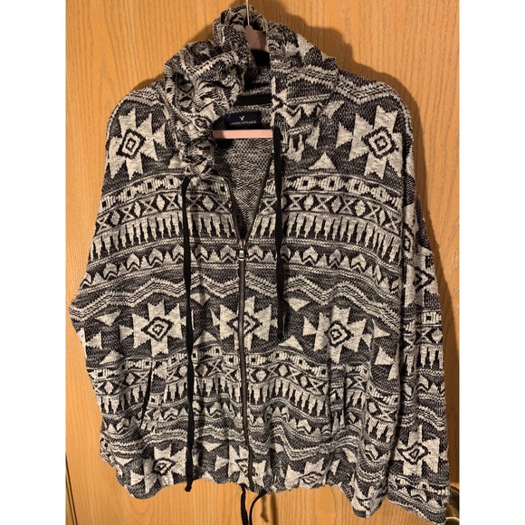 American Eagle Outfitters Sweaters - American Eagle Aztec print sweater